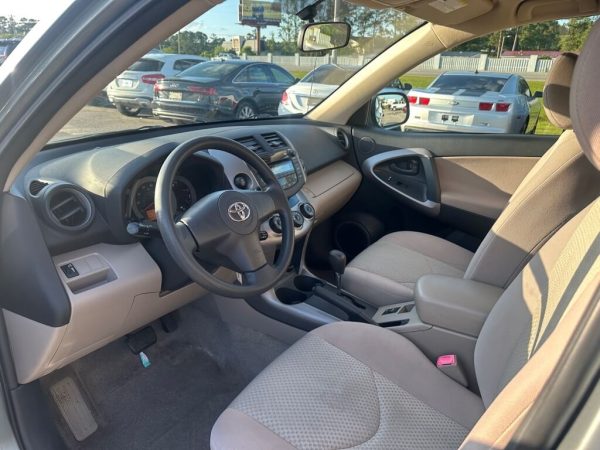 2008 Toyota RAV4 Base I4 4WD