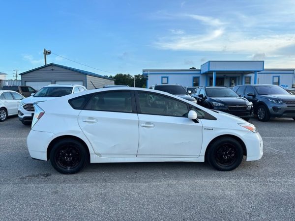 2014 Toyota Prius Three