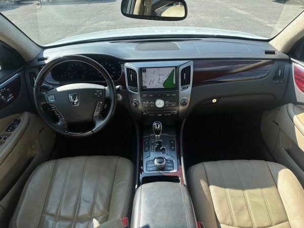 2012 Hyundai Equus Signature