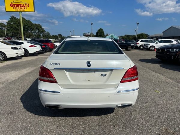 2012 Hyundai Equus Signature