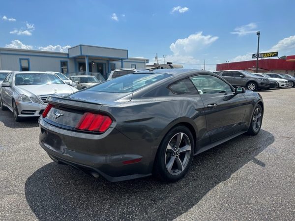 2015 Ford Mustang EcoBoost Coupe