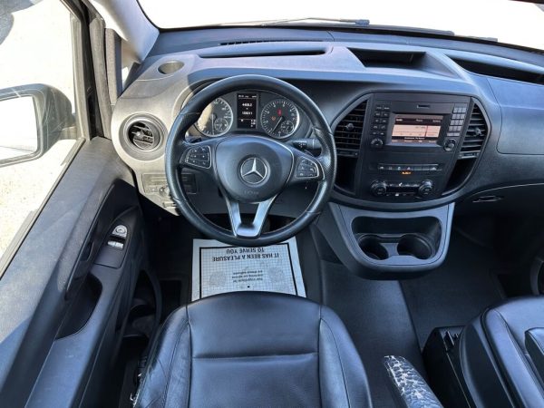 2018 Mercedes-Benz Metris Passenger Van